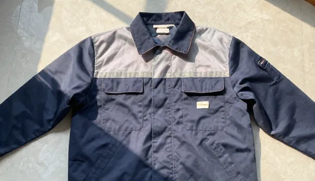 防静电工作服选型关注点：如何选择合适防护手套